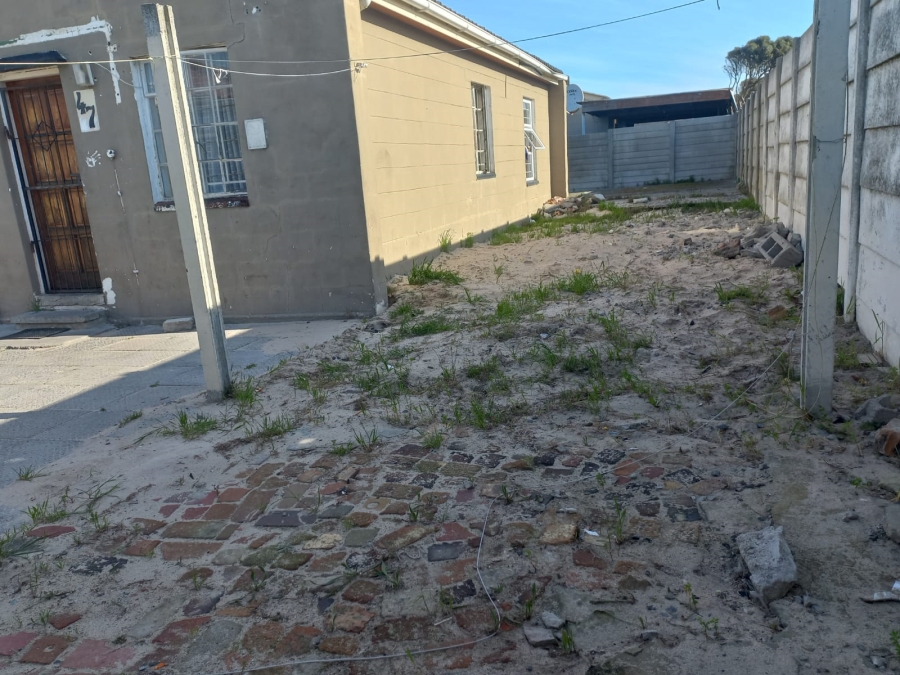 3 Bedroom Property for Sale in Eastridge Western Cape